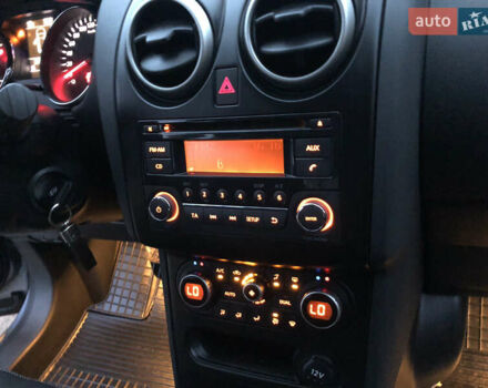 Серый Ниссан Кашкай, объемом двигателя 1.5 л и пробегом 225 тыс. км за 11699 $, фото 95 на Automoto.ua