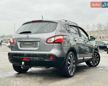 Сірий Ніссан Кашкай, об'ємом двигуна 2 л та пробігом 210 тис. км за 13200 $, фото 1 на Automoto.ua