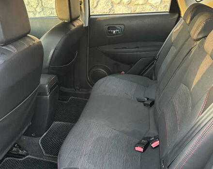 Серый Ниссан Кашкай, объемом двигателя 2 л и пробегом 95 тыс. км за 11300 $, фото 10 на Automoto.ua