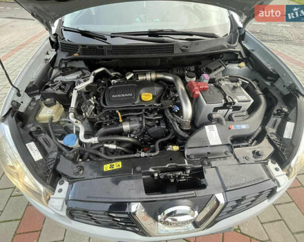 Сірий Ніссан Кашкай, об'ємом двигуна 1.6 л та пробігом 258 тис. км за 12000 $, фото 8 на Automoto.ua