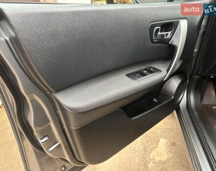 Сірий Ніссан Кашкай, об'ємом двигуна 0 л та пробігом 230 тис. км за 9900 $, фото 48 на Automoto.ua