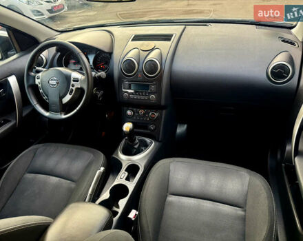 Серый Ниссан Кашкай, объемом двигателя 1.6 л и пробегом 183 тыс. км за 8999 $, фото 20 на Automoto.ua