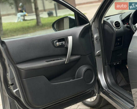 Серый Ниссан Кашкай, объемом двигателя 2 л и пробегом 260 тыс. км за 10999 $, фото 14 на Automoto.ua