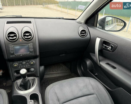 Серый Ниссан Кашкай, объемом двигателя 1.5 л и пробегом 220 тыс. км за 10400 $, фото 41 на Automoto.ua