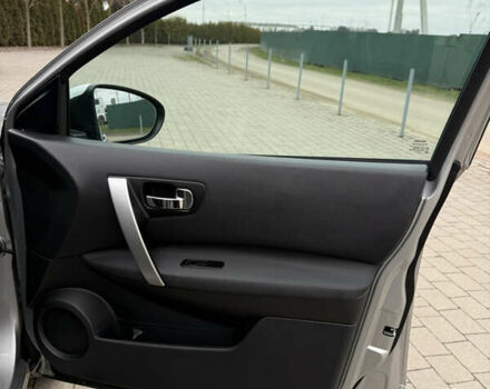 Серый Ниссан Кашкай, объемом двигателя 1.5 л и пробегом 220 тыс. км за 10400 $, фото 50 на Automoto.ua