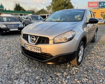 Серый Ниссан Кашкай, объемом двигателя 1.5 л и пробегом 279 тыс. км за 9300 $, фото 22 на Automoto.ua