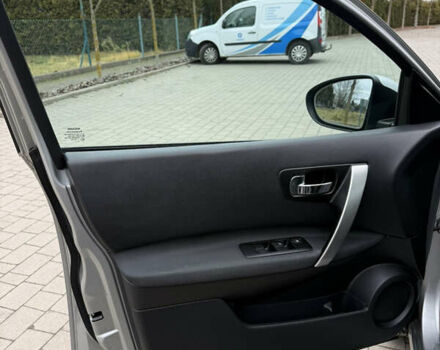 Серый Ниссан Кашкай, объемом двигателя 1.5 л и пробегом 220 тыс. км за 10400 $, фото 47 на Automoto.ua