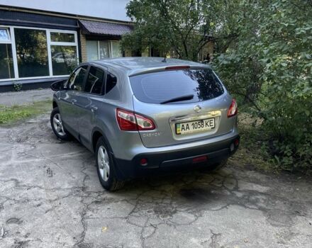 Сірий Ніссан Кашкай, об'ємом двигуна 2 л та пробігом 134 тис. км за 10700 $, фото 3 на Automoto.ua