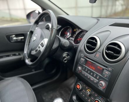 Серый Ниссан Кашкай, объемом двигателя 2 л и пробегом 187 тыс. км за 9950 $, фото 4 на Automoto.ua