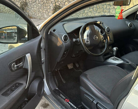 Серый Ниссан Кашкай, объемом двигателя 2 л и пробегом 95 тыс. км за 11300 $, фото 7 на Automoto.ua