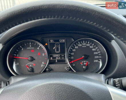 Сірий Ніссан Кашкай, об'ємом двигуна 1.5 л та пробігом 120 тис. км за 11990 $, фото 16 на Automoto.ua