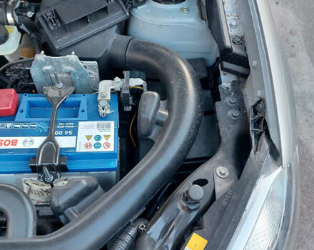 Серый Ниссан Кашкай, объемом двигателя 1.6 л и пробегом 177 тыс. км за 10600 $, фото 12 на Automoto.ua