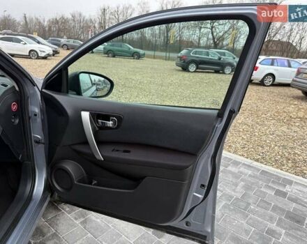 Серый Ниссан Кашкай, объемом двигателя 1.5 л и пробегом 225 тыс. км за 9999 $, фото 18 на Automoto.ua