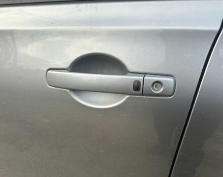 Сірий Ніссан Кашкай, об'ємом двигуна 2 л та пробігом 244 тис. км за 7600 $, фото 4 на Automoto.ua