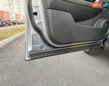 Сірий Ніссан Кашкай, об'ємом двигуна 1.6 л та пробігом 185 тис. км за 11799 $, фото 40 на Automoto.ua