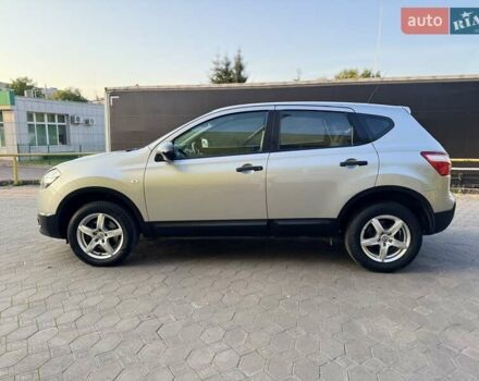 Серый Ниссан Кашкай, объемом двигателя 1.5 л и пробегом 279 тыс. км за 9300 $, фото 6 на Automoto.ua