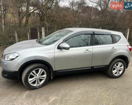 Серый Ниссан Кашкай, объемом двигателя 1.6 л и пробегом 242 тыс. км за 9800 $, фото 1 на Automoto.ua