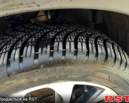 Серый Ниссан Кашкай, объемом двигателя 1.5 л и пробегом 215 тыс. км за 10500 $, фото 6 на Automoto.ua