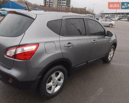 Серый Ниссан Кашкай, объемом двигателя 1.6 л и пробегом 228 тыс. км за 9900 $, фото 10 на Automoto.ua