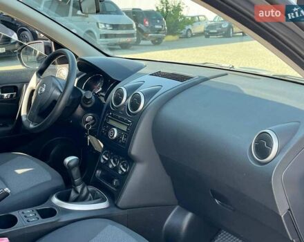 Серый Ниссан Кашкай, объемом двигателя 1.6 л и пробегом 144 тыс. км за 10990 $, фото 19 на Automoto.ua