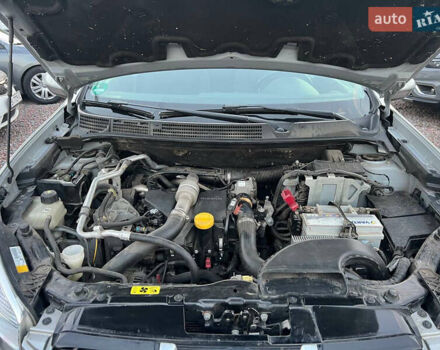 Серый Ниссан Кашкай, объемом двигателя 1.5 л и пробегом 216 тыс. км за 10500 $, фото 22 на Automoto.ua