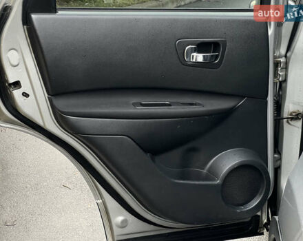 Серый Ниссан Кашкай, объемом двигателя 1.5 л и пробегом 271 тыс. км за 8750 $, фото 41 на Automoto.ua