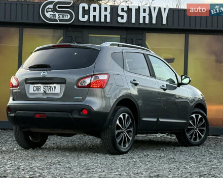 Сірий Ніссан Кашкай, об'ємом двигуна 1.6 л та пробігом 250 тис. км за 10700 $, фото 23 на Automoto.ua