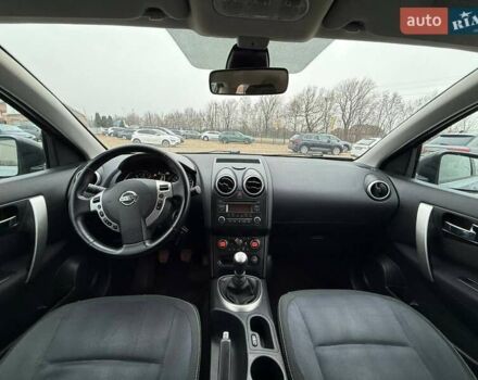 Серый Ниссан Кашкай, объемом двигателя 1.5 л и пробегом 225 тыс. км за 9999 $, фото 11 на Automoto.ua