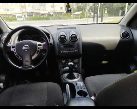Серый Ниссан Кашкай, объемом двигателя 1.6 л и пробегом 207 тыс. км за 10500 $, фото 5 на Automoto.ua