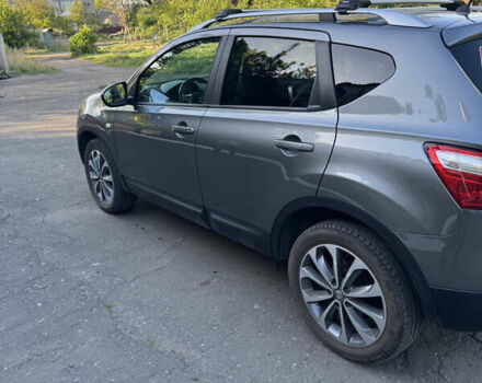 Серый Ниссан Кашкай, объемом двигателя 2 л и пробегом 186 тыс. км за 13700 $, фото 6 на Automoto.ua