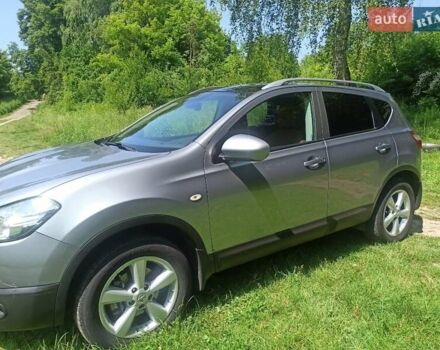 Серый Ниссан Кашкай, объемом двигателя 1.5 л и пробегом 256 тыс. км за 12350 $, фото 2 на Automoto.ua