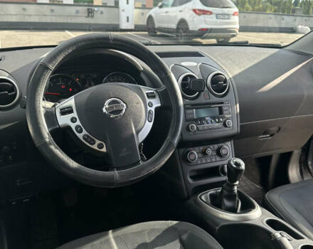 Серый Ниссан Кашкай, объемом двигателя 1.5 л и пробегом 220 тыс. км за 9600 $, фото 17 на Automoto.ua