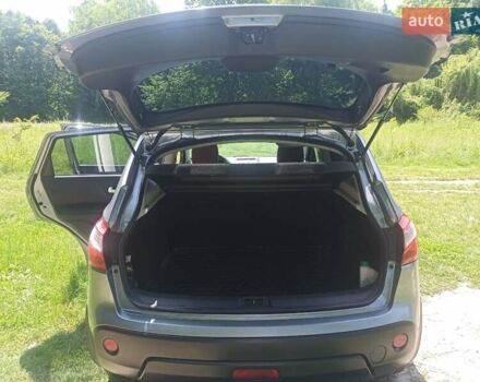 Серый Ниссан Кашкай, объемом двигателя 1.5 л и пробегом 256 тыс. км за 12350 $, фото 22 на Automoto.ua