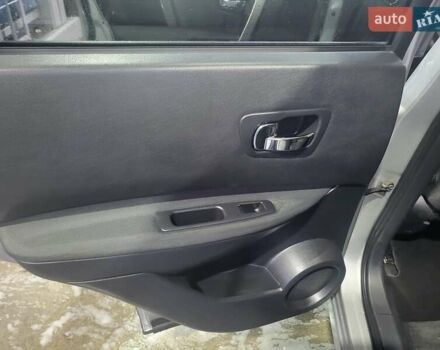 Серый Ниссан Кашкай, объемом двигателя 2 л и пробегом 220 тыс. км за 11500 $, фото 12 на Automoto.ua