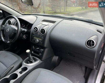 Серый Ниссан Кашкай, объемом двигателя 1.5 л и пробегом 271 тыс. км за 8750 $, фото 56 на Automoto.ua