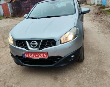 Серый Ниссан Кашкай, объемом двигателя 1.5 л и пробегом 192 тыс. км за 10200 $, фото 3 на Automoto.ua