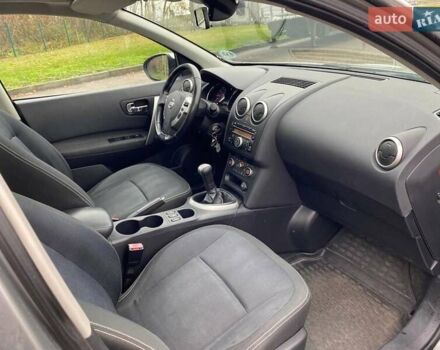 Серый Ниссан Кашкай, объемом двигателя 1.6 л и пробегом 225 тыс. км за 9650 $, фото 23 на Automoto.ua