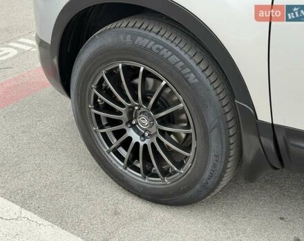 Серый Ниссан Кашкай, объемом двигателя 2 л и пробегом 135 тыс. км за 10500 $, фото 9 на Automoto.ua