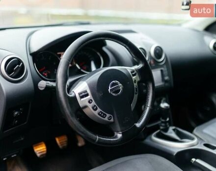 Сірий Ніссан Кашкай, об'ємом двигуна 1.46 л та пробігом 250 тис. км за 9666 $, фото 7 на Automoto.ua