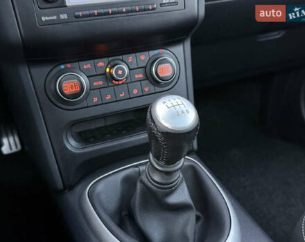 Сірий Ніссан Кашкай, об'ємом двигуна 1.6 л та пробігом 250 тис. км за 10700 $, фото 48 на Automoto.ua