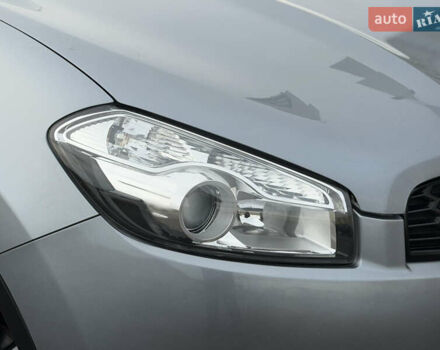 Сірий Ніссан Кашкай, об'ємом двигуна 1.6 л та пробігом 185 тис. км за 11799 $, фото 7 на Automoto.ua