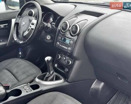 Серый Ниссан Кашкай, объемом двигателя 1.6 л и пробегом 231 тыс. км за 8999 $, фото 5 на Automoto.ua