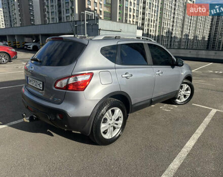 Серый Ниссан Кашкай, объемом двигателя 1.5 л и пробегом 220 тыс. км за 9600 $, фото 5 на Automoto.ua