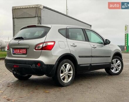Серый Ниссан Кашкай, объемом двигателя 1.6 л и пробегом 225 тыс. км за 9650 $, фото 3 на Automoto.ua
