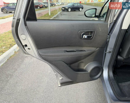 Сірий Ніссан Кашкай, об'ємом двигуна 1.6 л та пробігом 185 тис. км за 11799 $, фото 59 на Automoto.ua