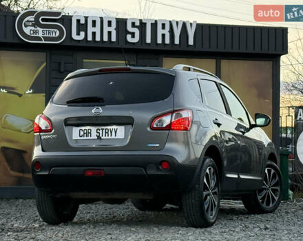 Сірий Ніссан Кашкай, об'ємом двигуна 1.6 л та пробігом 250 тис. км за 10700 $, фото 24 на Automoto.ua