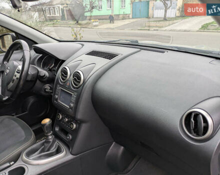 Серый Ниссан Кашкай, объемом двигателя 1.5 л и пробегом 231 тыс. км за 10500 $, фото 19 на Automoto.ua