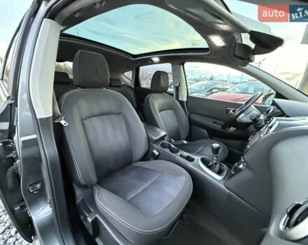 Сірий Ніссан Кашкай, об'ємом двигуна 1.6 л та пробігом 250 тис. км за 10700 $, фото 29 на Automoto.ua