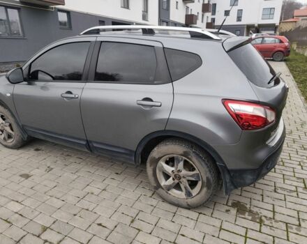 Серый Ниссан Кашкай, объемом двигателя 1.6 л и пробегом 207 тыс. км за 10500 $, фото 1 на Automoto.ua