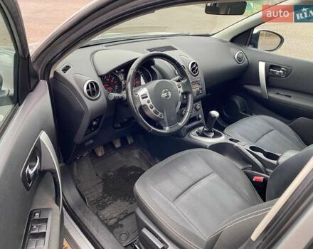 Серый Ниссан Кашкай, объемом двигателя 1.6 л и пробегом 225 тыс. км за 9650 $, фото 17 на Automoto.ua